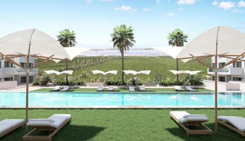 BUNGALOW DE PLANTA ALTA CON 2 DORM. CON VISTAS A LA LAGUNA ROSA EN LOS BALCONES(TORREVIEJA)