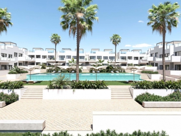 BUNGALOW DE PLANTA ALTA CON 2 DORM. CON VISTAS A LA LAGUNA ROSA EN LOS BALCONES(TORREVIEJA)