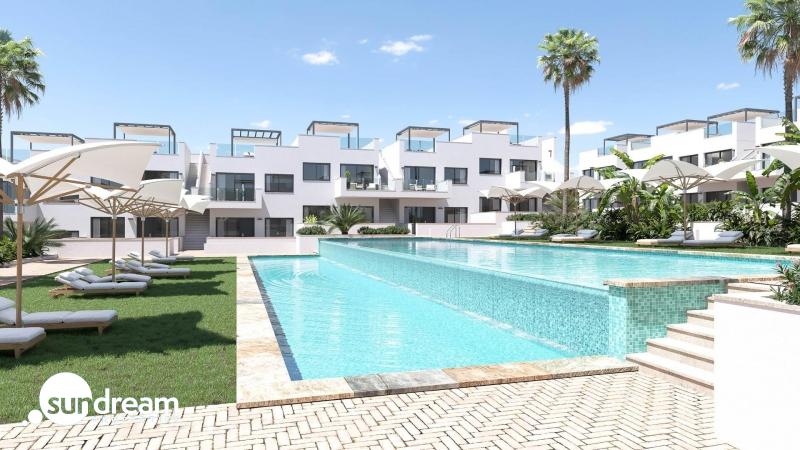 g_39804-6-16 BUNGALOW DE PLANTA ALTA CON 2 DORM. CON VISTAS A LA LAGUNA ROSA EN LOS BALCONES(TORREVIEJA)