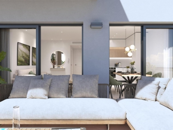 BUNGALOW DE PLANTA ALTA CON 2 DORM. CON VISTAS A LA LAGUNA ROSA EN LOS BALCONES(TORREVIEJA)