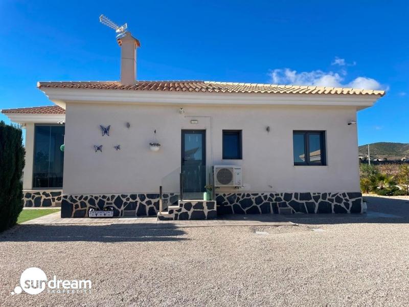g_39819-5-3 VILLA DE ESTILO TRADICIONAL DE 3 DORMITORIOS DE NUEVA CONSTRUCCIÓN EN PINOSO