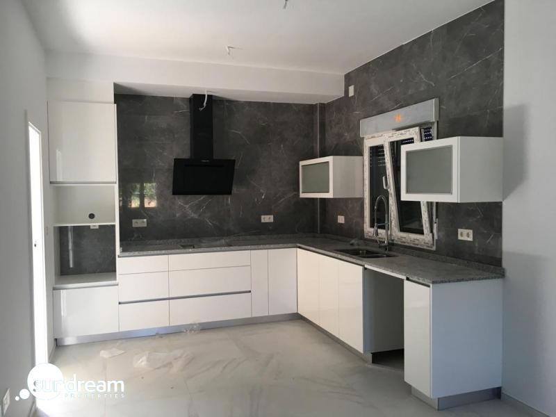 g_39819-5-5 VILLA DE ESTILO TRADICIONAL DE 3 DORMITORIOS DE NUEVA CONSTRUCCIÓN EN PINOSO