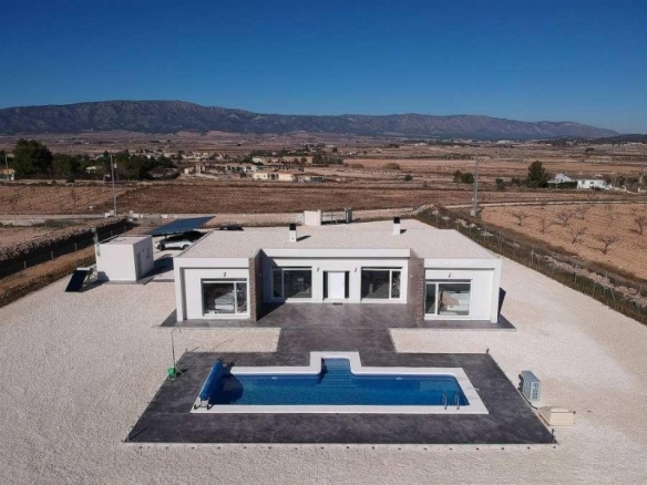 VILLA MODERNA EN UNA SOLA PLANTA DE 3 DORMITORIOS DE NUEVA CONSTRUCCIÓN EN PINOSO