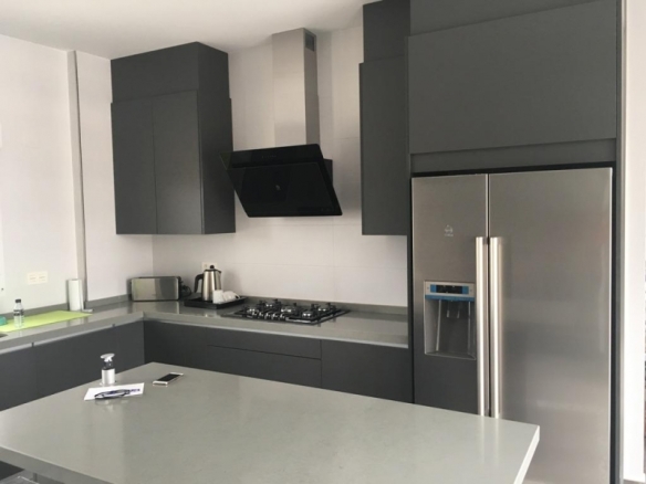 VILLA MODERNA EN UNA SOLA PLANTA DE 3 DORMITORIOS DE NUEVA CONSTRUCCIÓN EN PINOSO
