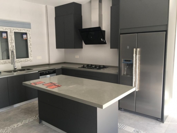 VILLA MODERNA EN UNA SOLA PLANTA DE 3 DORMITORIOS DE NUEVA CONSTRUCCIÓN EN PINOSO