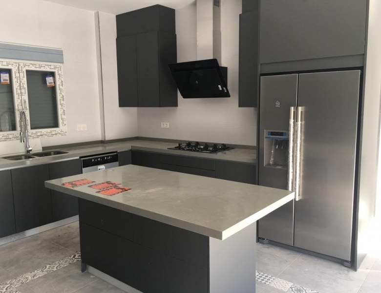 VILLA MODERNA EN UNA SOLA PLANTA DE 3 DORMITORIOS DE NUEVA CONSTRUCCIÓN EN PINOSO