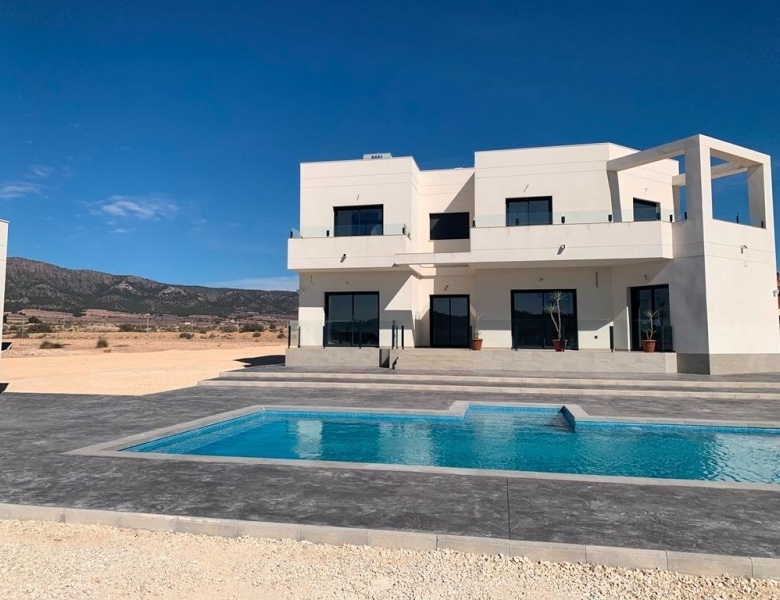 VILLA MODERNA DE 2 PLANTAS DE 4 DORMITORIOS DE NUEVA CONSTRUCCIÓN EN PINOSO