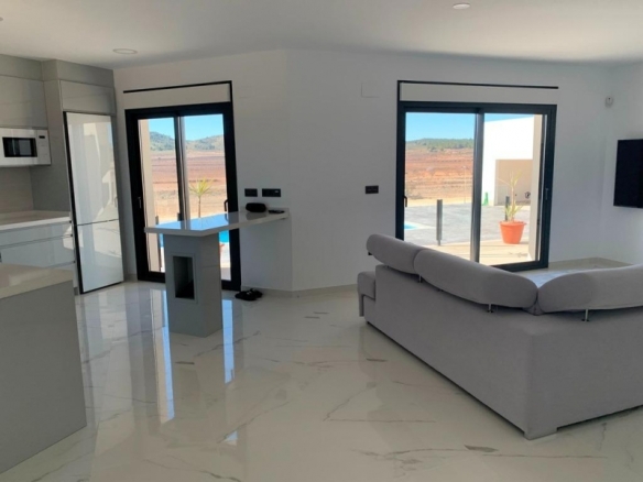 VILLA MODERNA DE 2 PLANTAS DE 4 DORMITORIOS DE NUEVA CONSTRUCCIÓN EN PINOSO