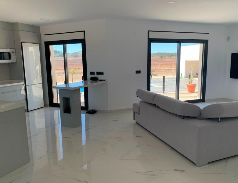 VILLA MODERNA DE 2 PLANTAS DE 4 DORMITORIOS DE NUEVA CONSTRUCCIÓN EN PINOSO