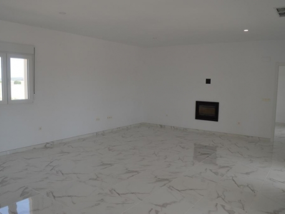 VILLA DE ESTILO TRADICIONAL DE NUEVA CONSTRUCCIÓN DE 4 DORMITORIOS EN PINOSO