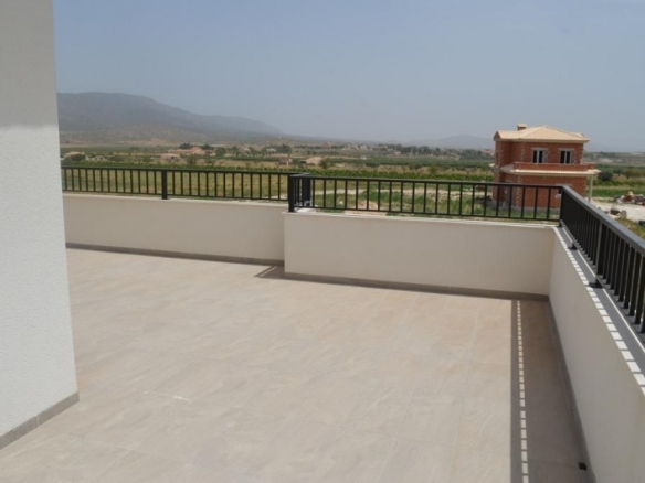 VILLA DE ESTILO TRADICIONAL DE NUEVA CONSTRUCCIÓN DE 4 DORMITORIOS EN PINOSO