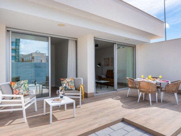 ÁTICO DE NUEVA CONSTRUCCIÓN DE 2 DORMITORIOS EN VILLAMARTIN