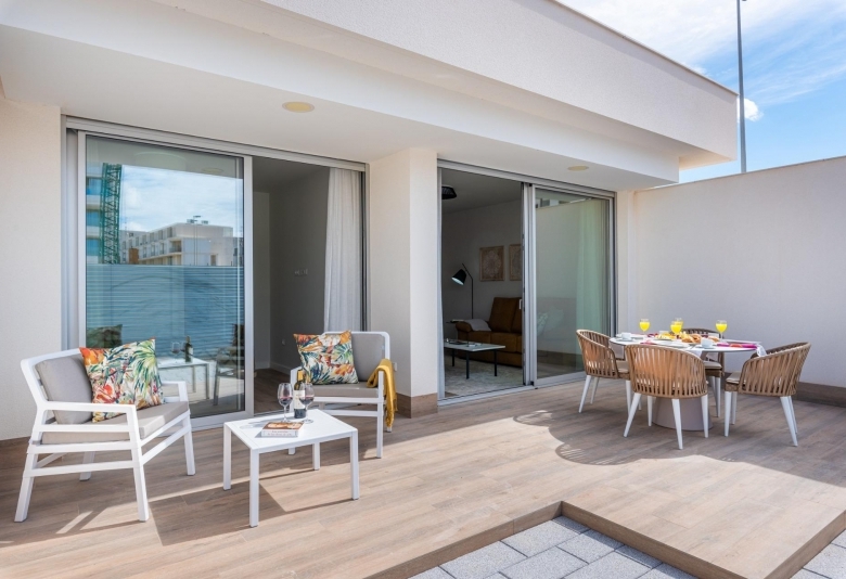 ÁTICO DE NUEVA CONSTRUCCIÓN DE 2 DORMITORIOS EN VILLAMARTIN