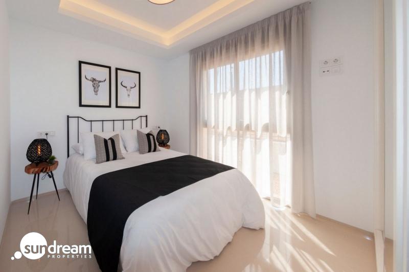 g_39868-2-9 MODERNA VILLA DE 3 DORMITORIOS CON PISCINA PRIVADA EN LOS ALCAZARES