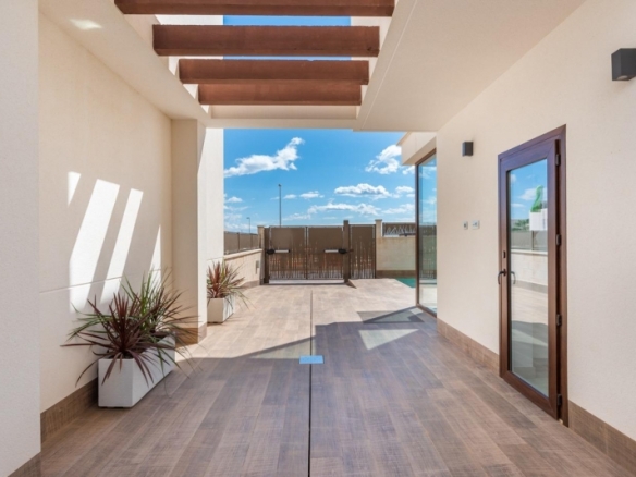 Villa a la venta con piscina privada en Ciudad Quesada-Rojales