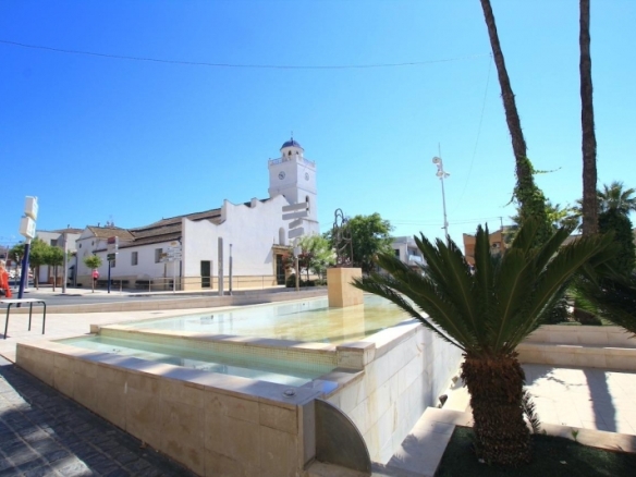 VILLA MODERNA EN UNA SOLA PLANTA DE 3 DORMITORIOS CON PISCINA PRIVADA EN BENIJÓFAR