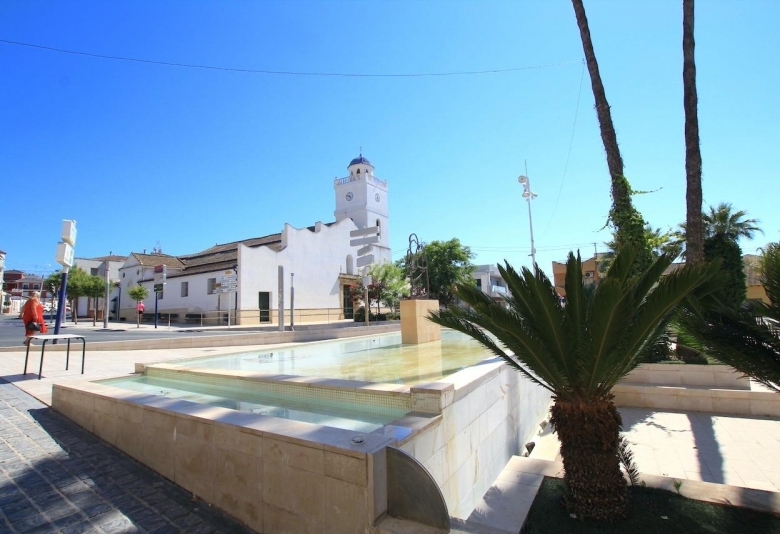 VILLA MODERNA EN UNA SOLA PLANTA DE 3 DORMITORIOS CON PISCINA PRIVADA EN BENIJÓFAR