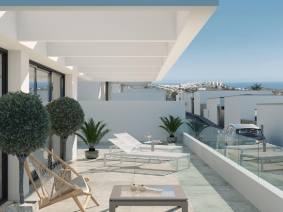 VILLA MODERNA DE NUEVA CONSTRUCCIÓN CON VISTAS AL MAR Y A LA MONTAÑA EN FINESTRAT