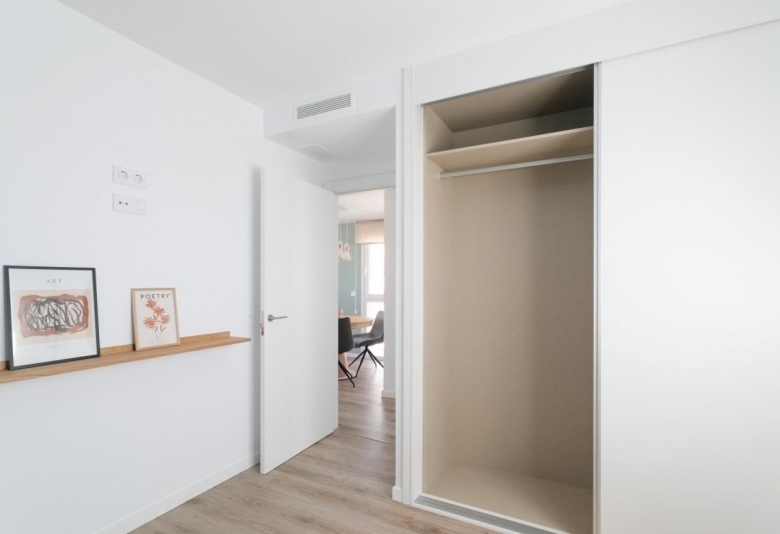 VILLA INDEPENDIENTE DE 4 DORM.CON PISCINA PRIVADA EN FINESTRAT.