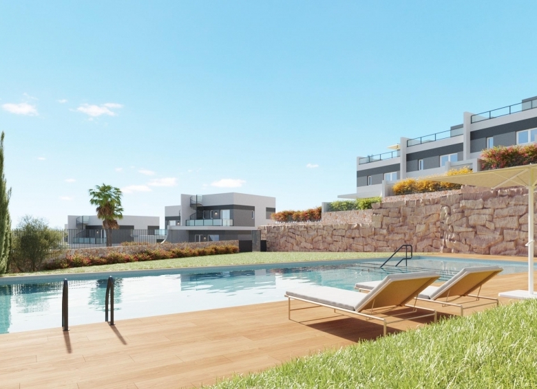 VILLA INDEPENDIENTE DE 4 DORM.CON PISCINA PRIVADA EN FINESTRAT.