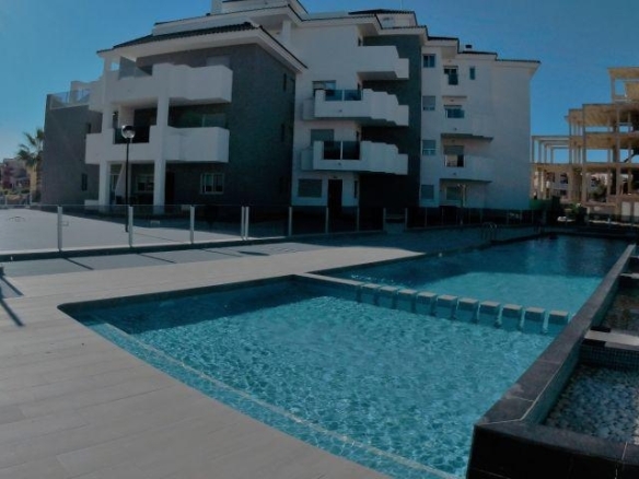 APARTAMENTO DE NUEVA CONSTRUCCIÓN CON 2 DORM EN ORIHUELA COSTA