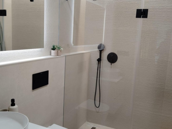 VILLA DE NUEVA CONSTRUCCIÓN CON 3 DORM. EN TORRE DE LA HORADADA