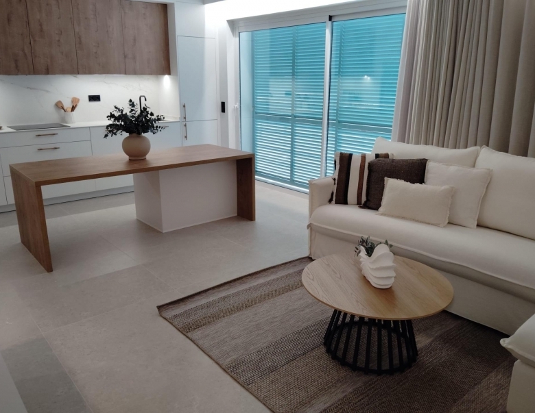 VILLA DE NUEVA CONSTRUCCIÓN CON 3 DORM. EN TORRE DE LA HORADADA