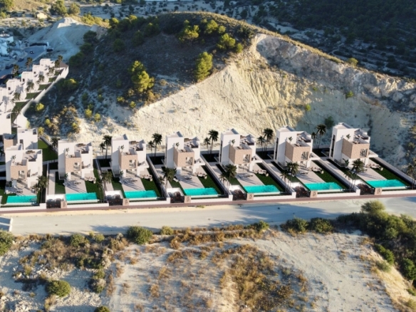 MAGNIFICA VILLA DE NUEVA CONSTRUCCIÓN DE 3 DORM.EN FINESTRAT
