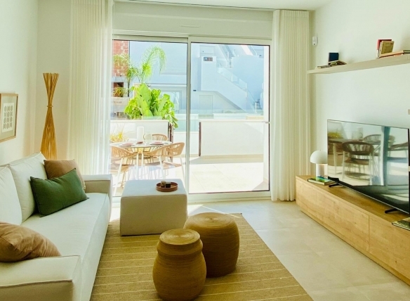APARTAMENTO EN PLANTA BAJA DE 3 DORM. EN PILAR DE LA HORADADA