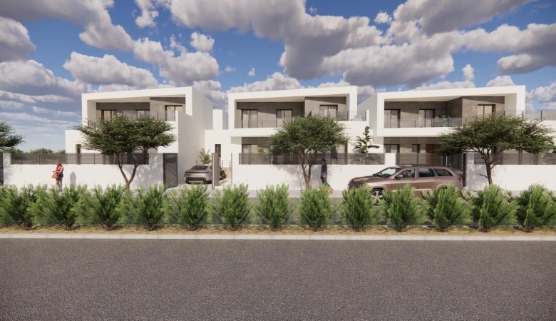 Chalet adosado a la venta con piscina privada en Dolores