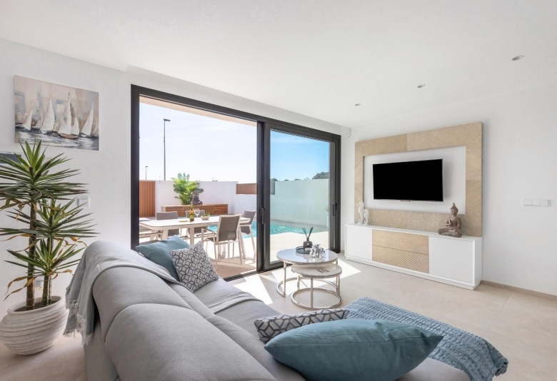 Villa a la venta con piscina privada en San Javier