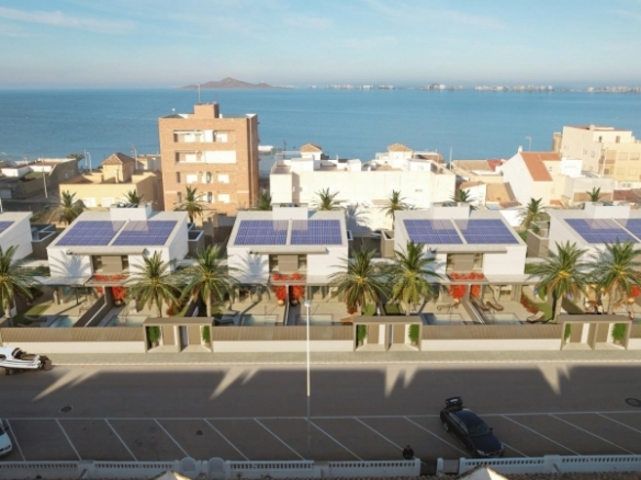 Pareado a la venta de 3 dormitorios en los Nietos, La Manga del Mar Menor.