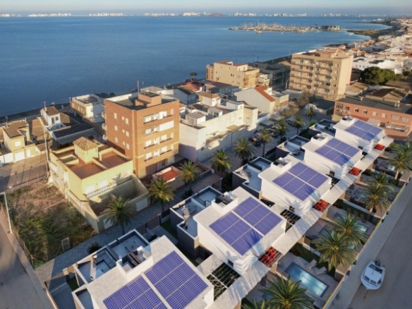 Pareado a la venta de 3 dormitorios en los Nietos, La Manga del Mar Menor.