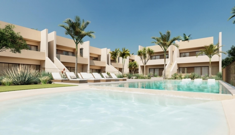 Bungalow de planta baja de 3 dormitorios a la venta en Roda Golf.