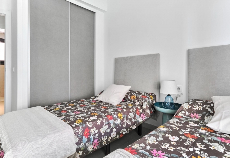 Bungalow de planta baja a la venta cerca del mar en La Veleta(Torrevieja)