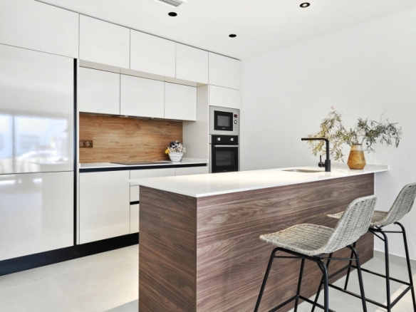 Bungalow de planta baja a la venta cerca del mar en La Veleta(Torrevieja)