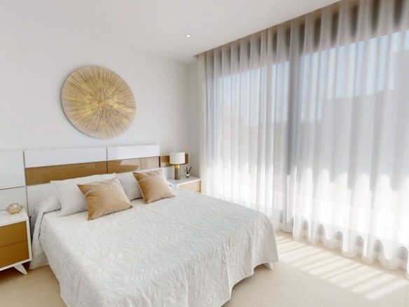 Villa de 3 dormitorios con piscina privada a la venta en San Fulgencio(Alicante)