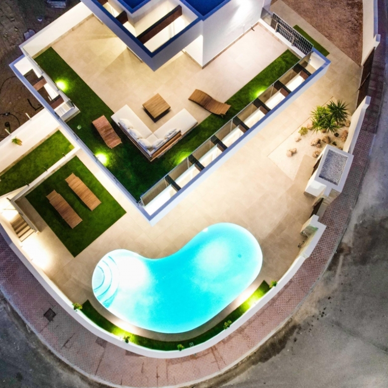 Villa de 5 dormitorios a la venta con estupendas vistas al campo de Golf