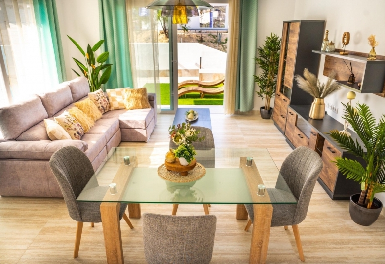 Villa de 5 dormitorios a la venta con estupendas vistas al campo de Golf