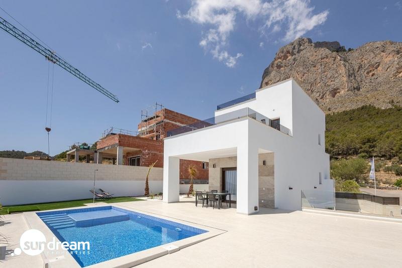 g_40113-13-1 Villa de nueva construcción con piscina privada y vistas al mar en Polop