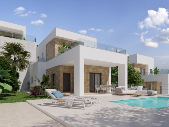 Villa de nueva construcción con piscina privada y vistas al mar en Polop