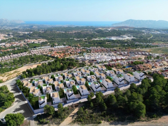 Villa de nueva construcción de una planta y piscina privada en Polop
