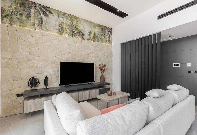 Chalet de una planta con 3 dormitorios y piscina privada en Torrevieja