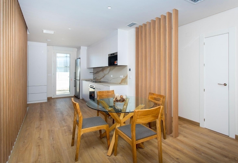 VILLA DE NUEVA CONSTRUCCIÓN CON SÓTANO EN HONDON DE LAS NIEVES