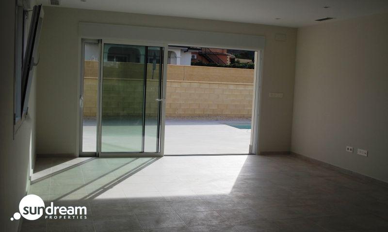 g_40168-3-11 VILLA MODERNA DE NUEVA CONSTRUCCIÓN DE 3 DORMITORIOS Y PISCINA PRIVADA EN LA ROMANA(ALICANTE)