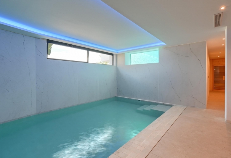 VILLA DE LUJO CON VISTAS AL MAR A LA VENTA EN BENISSA
