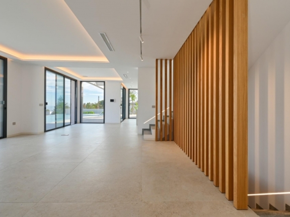 VILLA DE LUJO CON VISTAS AL MAR A LA VENTA EN BENISSA