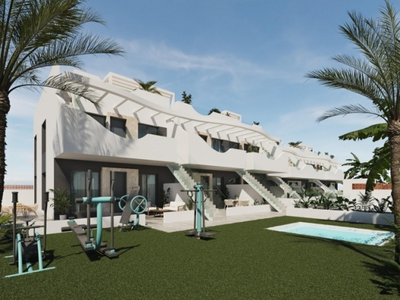Bungalow de planta baja de 3 dormitorios a la venta en Pilar de la Horadada