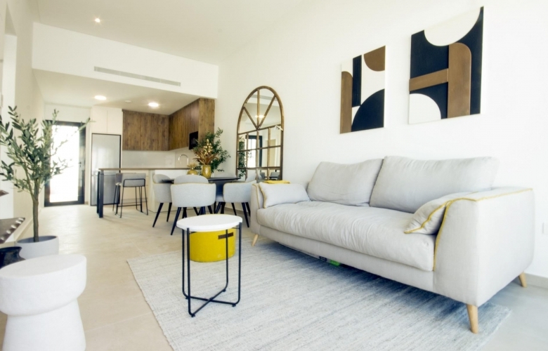 Bungalow en venta obra nueva con piscina San Fulgencio