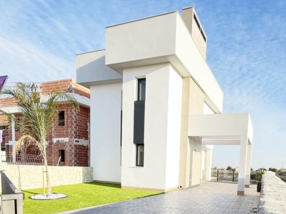 Villa obra nueva venta con piscina La Finca Golf Algorfa